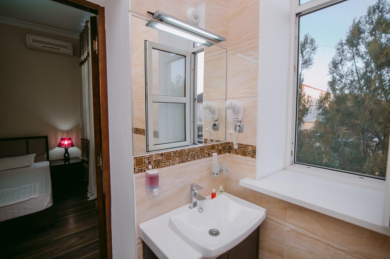 Hotel Inju تاراز المظهر الخارجي الصورة